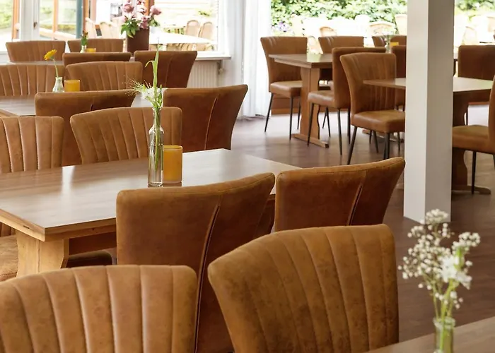 Hotel Restaurant Mondriaan 3*